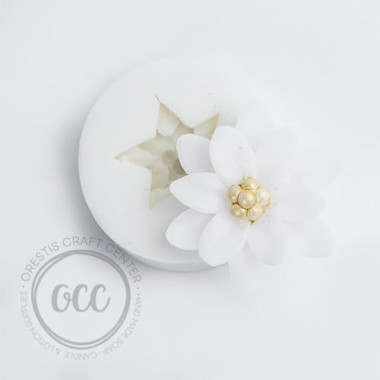 Flower pendant