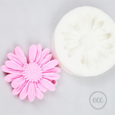 Daisy pendant