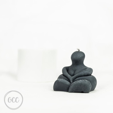 Naked female body statuette