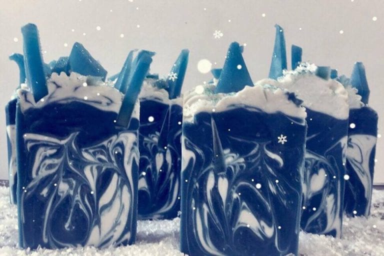 Χριστουγεννιάτικα χειροποίητα σαπούνια: Ένα σαπούνι ψυχρής μεθόδου Frozen!